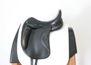 Left Side of Amerigo Cervia Siena Monoflap Dressage Saddle 17.5MW SN N35150516