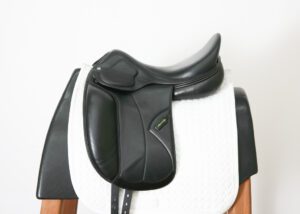 Amerigo Classic Dressage 17NM Saddle SN: 15960412
