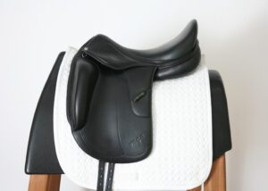 Amerigo Vega Siena Monoflap Dressage Saddle 17.5M 03750116
