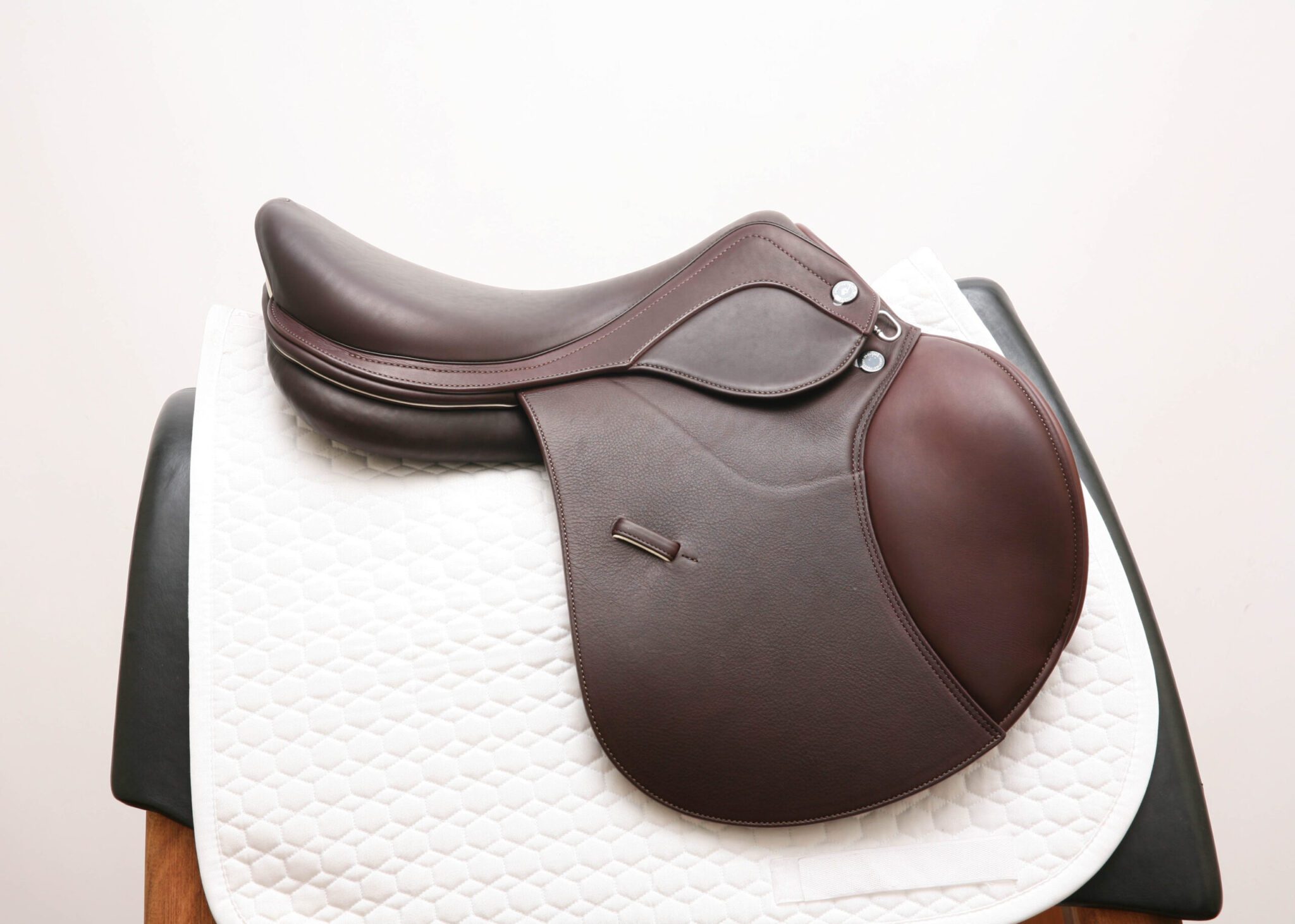 Prestige Rubino MF AS-X Jump Saddle - Image 3