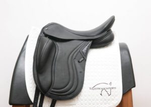 PDS Jaguar 18AdjDJ Dressage Saddle SN 241200051