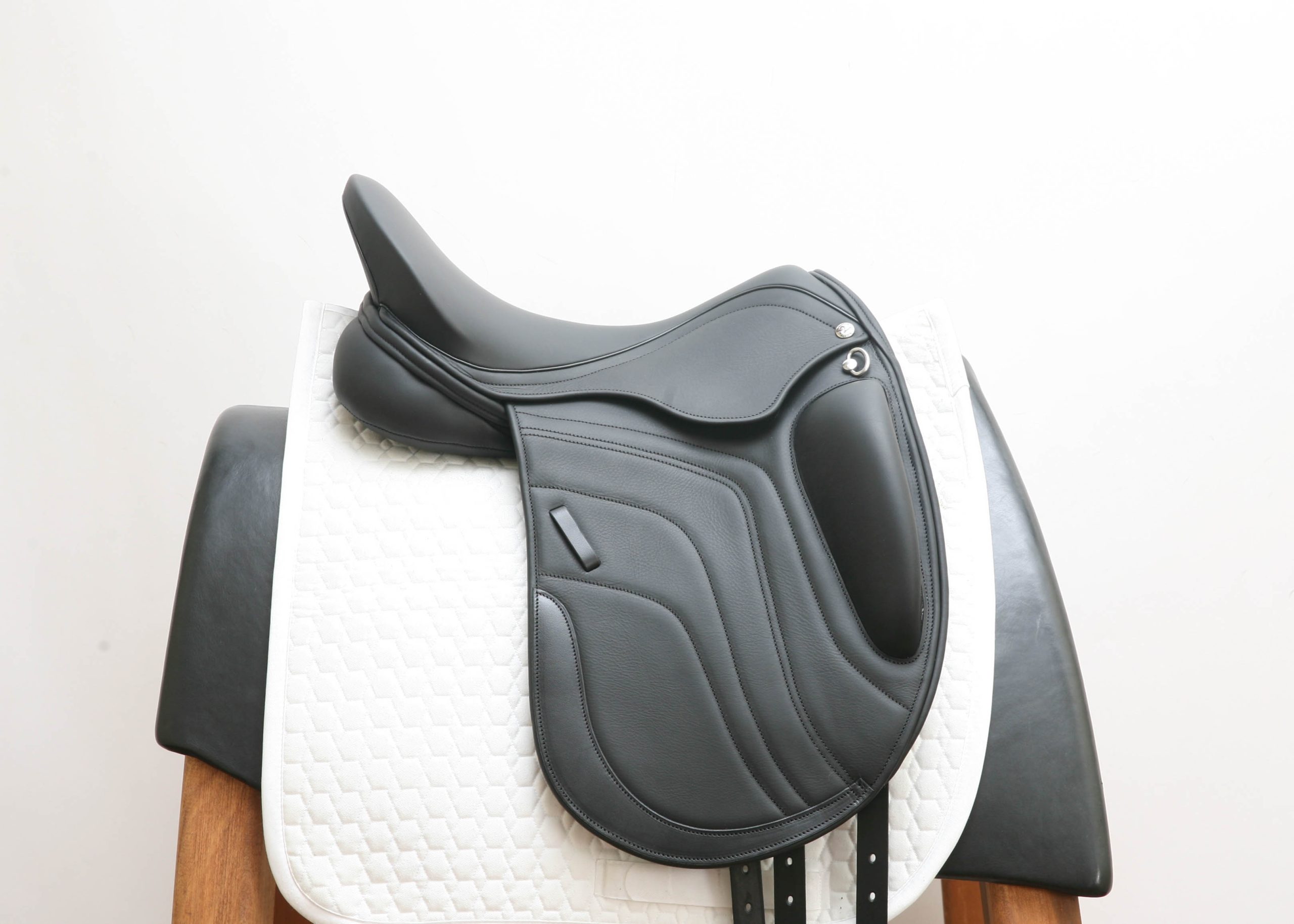 Albion Kontinuum D Monoflap Dressage Saddle - Image 4