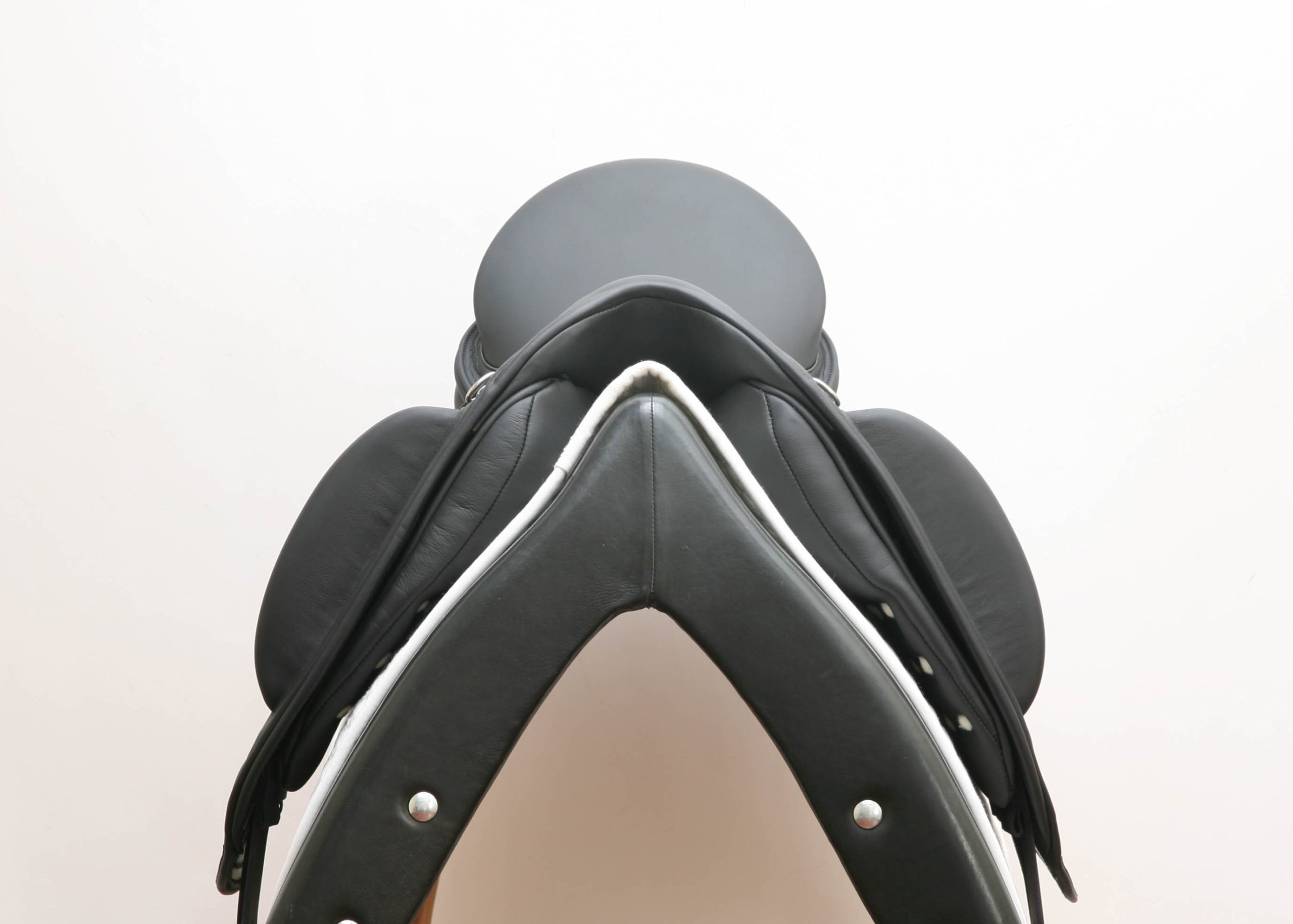 Albion Kontinuum D Monoflap Dressage Saddle - Image 6