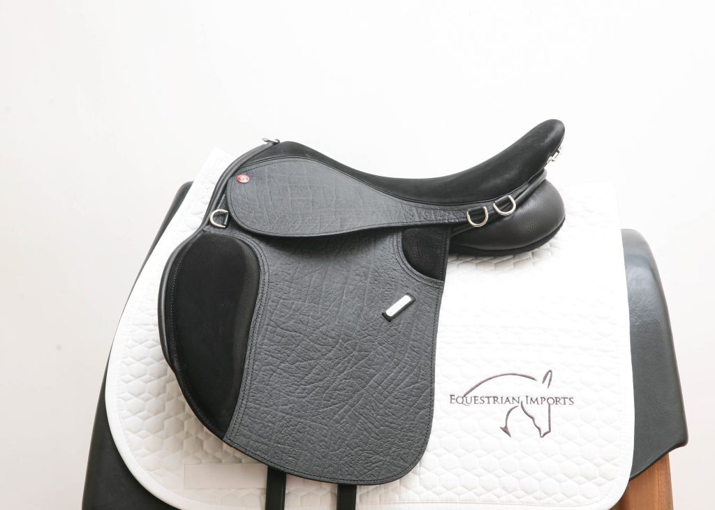L&R Rubicon CC 17.5W Endurance Saddle SN: 21748 Inv: 7075
