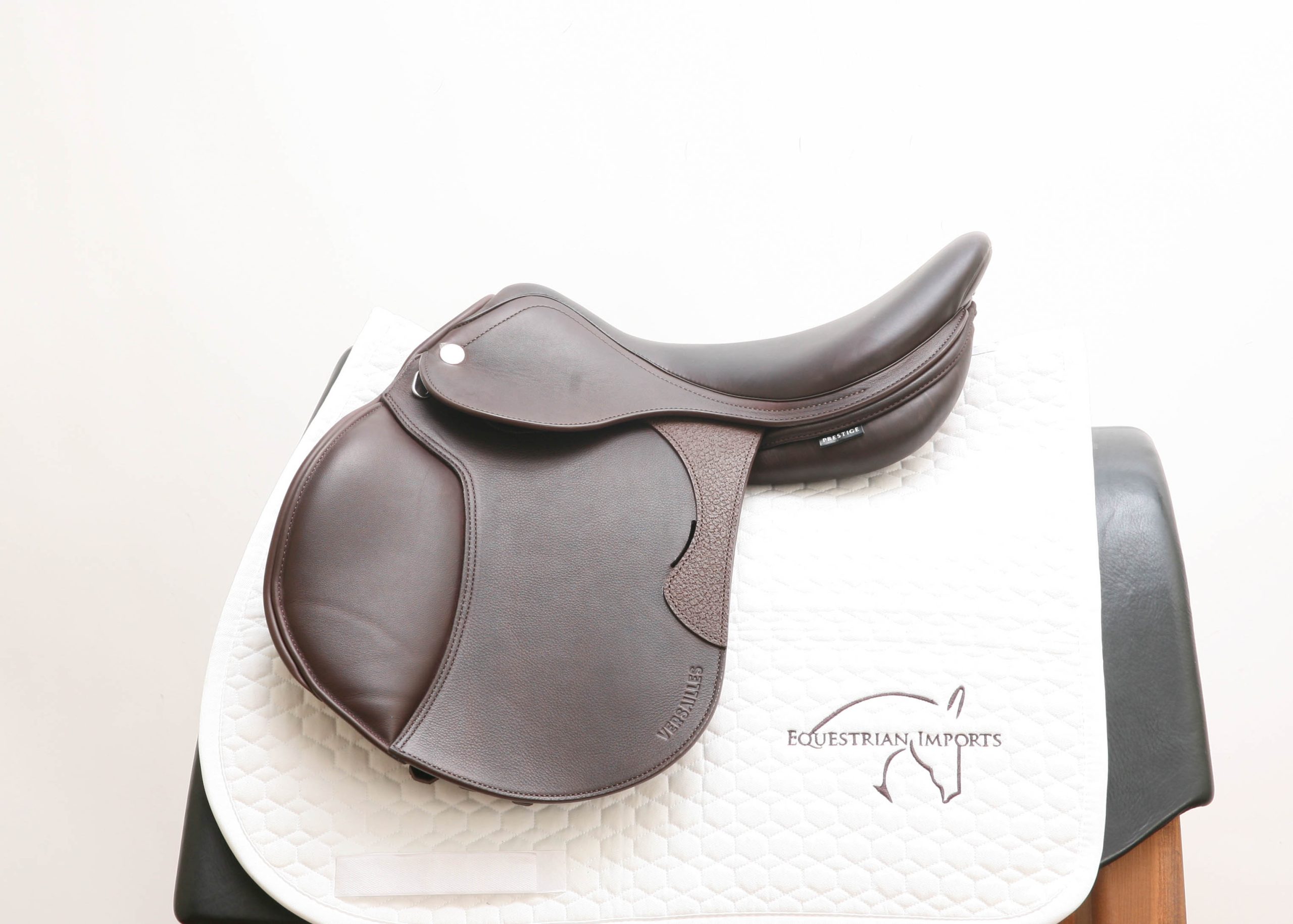 Prestige Smart Line Versailles Jump 17 34 Saddle #7077