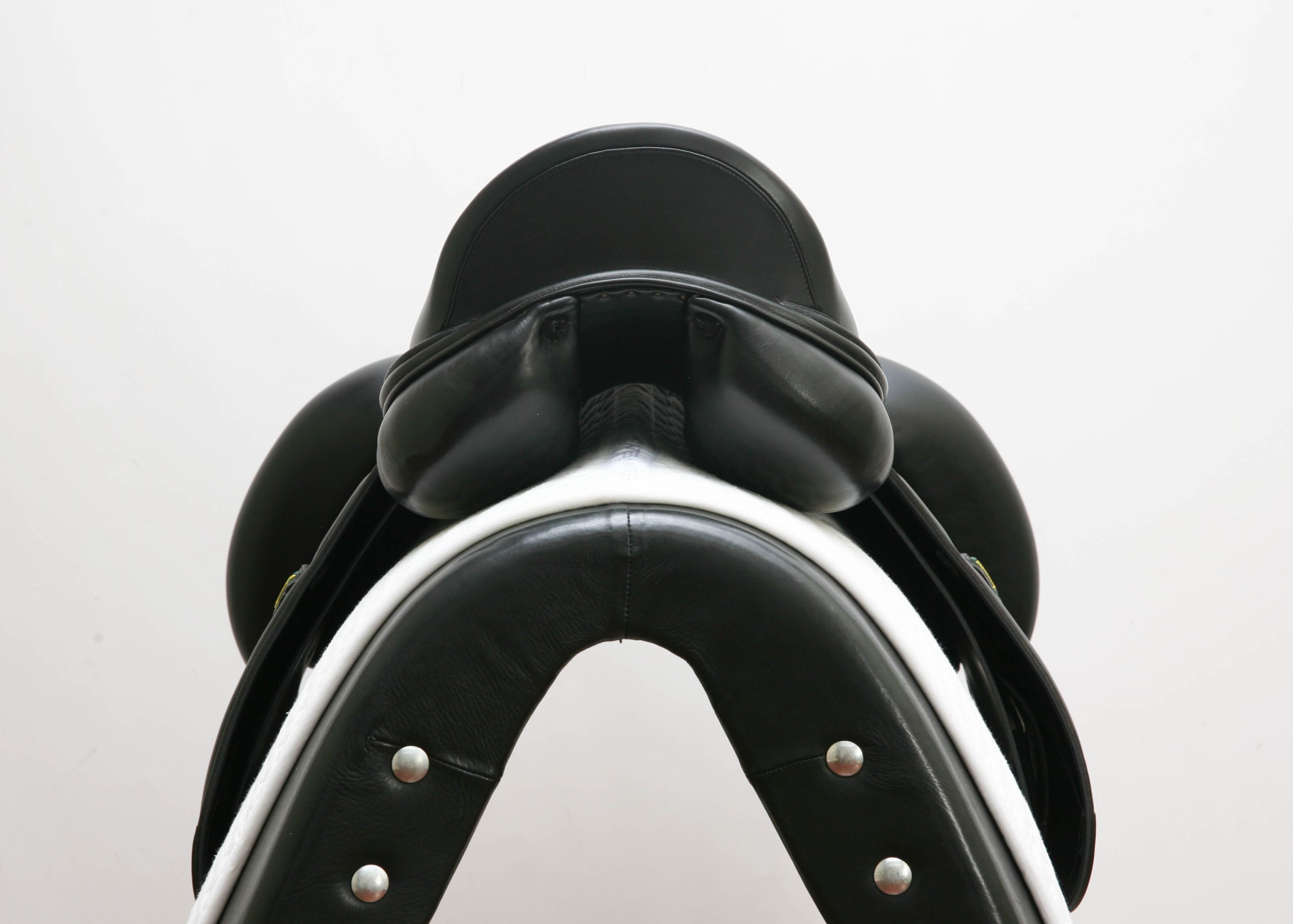 Used Amerigo Classic Siena Dressage 17.5MW Saddle #4105 - Image 7