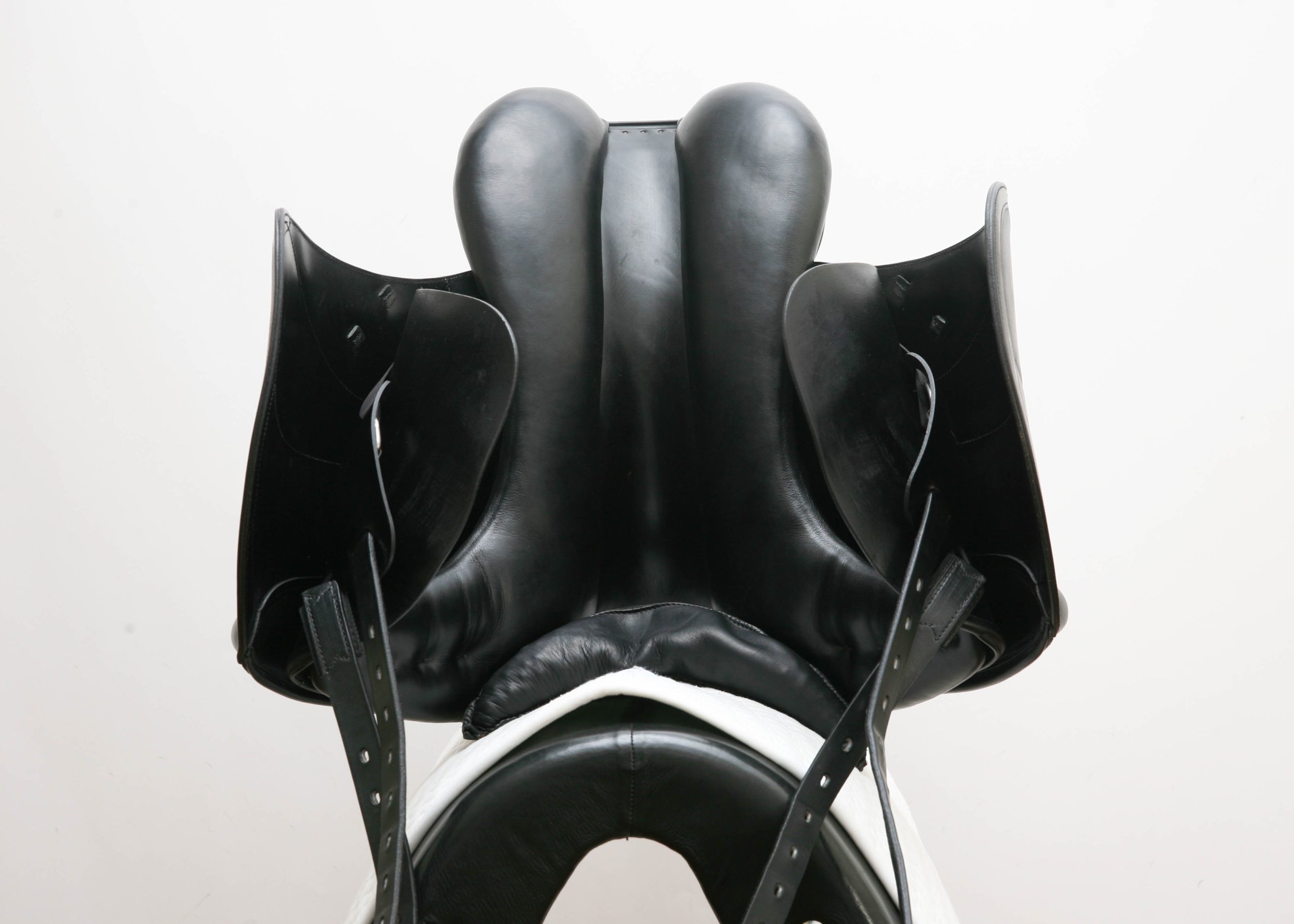 Used Amerigo Classic Siena Dressage 17.5MW Saddle #4105 - Image 8