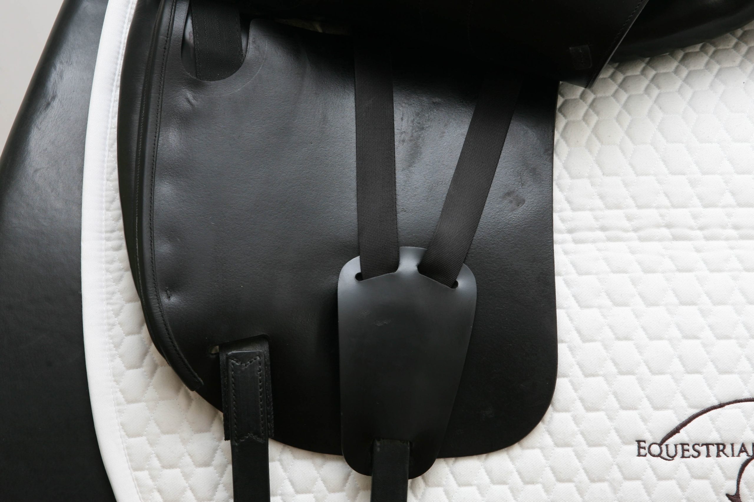 Used Amerigo Classic Siena Dressage 17.5MW Saddle #4105 - Image 2